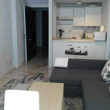 Apartamento Wifi,parking Y Piscina En Frente Fibes * Sevilla