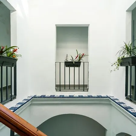 Holiday home Unique House - Private Spa&pool -stayinseville