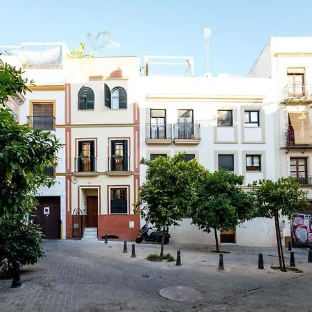 Unique House - Private Spa&pool -stayinseville Holiday home
