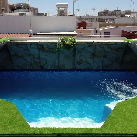 Naujaras.com * Seville
