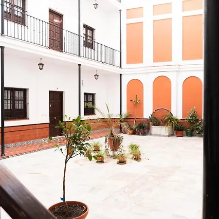 Muy Centrico Apto. En Tipico Patio Sevillano Apartment Seville