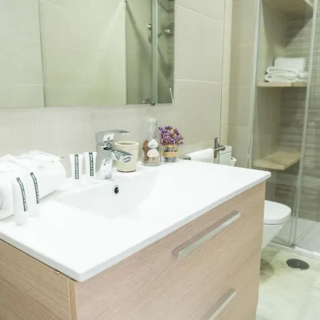 Muy Centrico Apto. En Tipico Patio Sevillano Apartment Seville