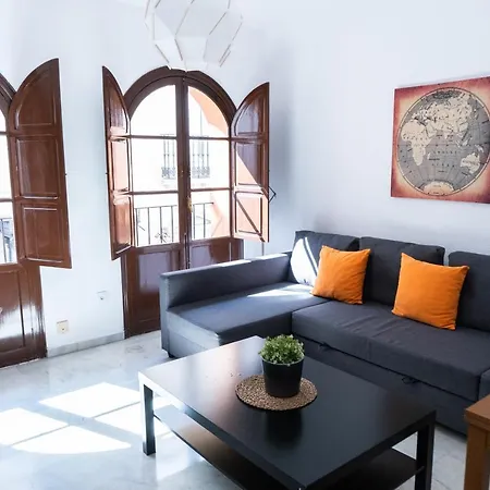 Muy Centrico Apto. En Tipico Patio Sevillano Apartment Seville