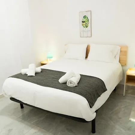123 Calle San Vicente Apartment Seville