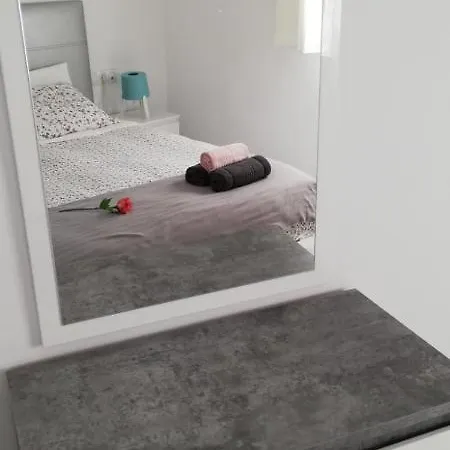 Apartment Wish Alameda Bulevar *