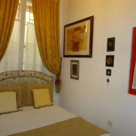 House With 2 Bedrooms In Sevilla, With Enclosed Garden And Wifi - 80 K *
