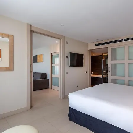 Melia Hotell 4*
