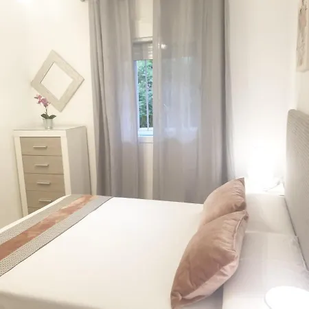 Apartment Dona Lola House *