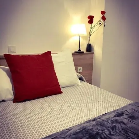 Wish Hiniesta De Apartment