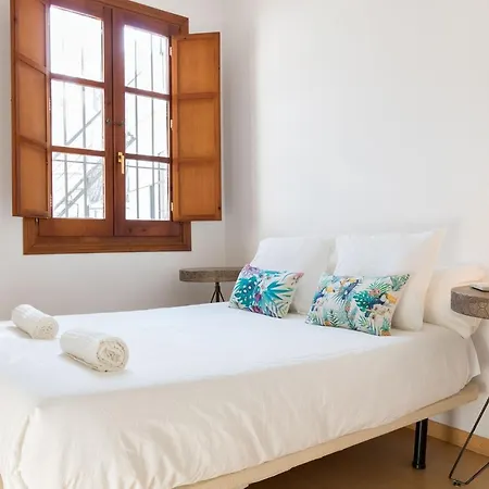 Abades Giralda Apartment *