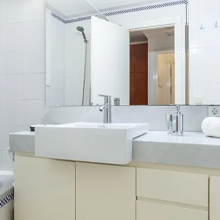 Apartment Precioso En Santa Cruz Lirio Bajo Seville