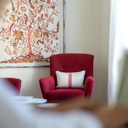 Eva Recommends San Pablo Duplex Apartment *