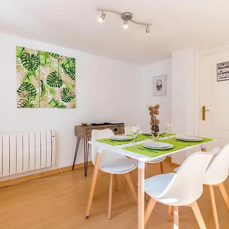 Abades Giralda Apartment *