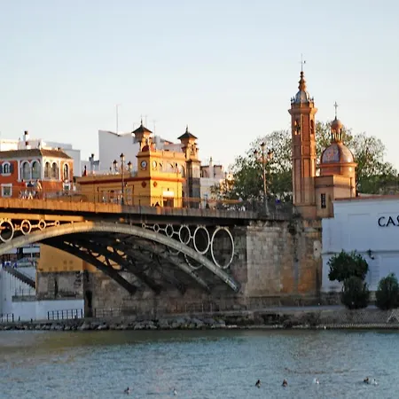 Apartamento Triana Pelay - 2 *