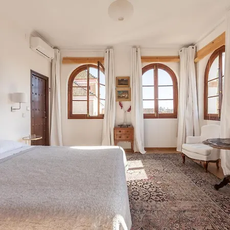 Elvira, Exclusive Pool And Gardens In The Heart Of * Sevilla