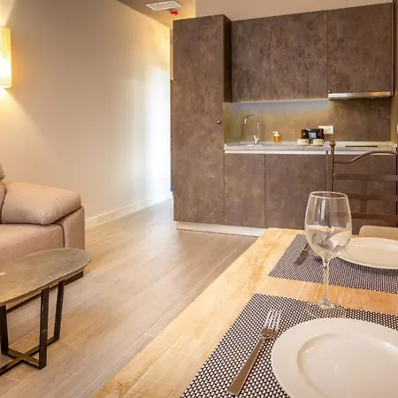 By Qhotels