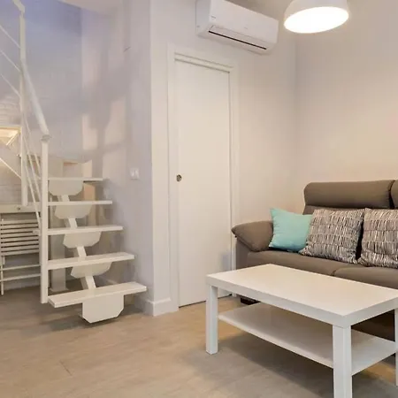 Apartamento Castilla Triana Courtyard By Valcambre *