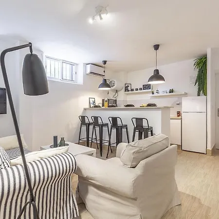 Elegante De Diseno 2 Hab Wifi-5 Pax Seville