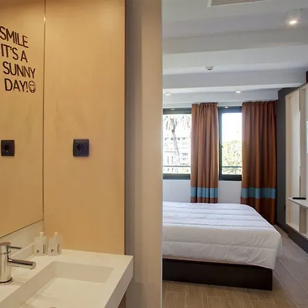 Hostel Toc *