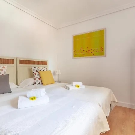 Luminoso Y Acogedor En Sevilla. A/c. Apartment
