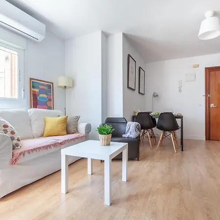 Luminoso Y Acogedor En Sevilla. A/c. Apartment *