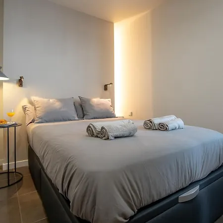 Apartamento Con Terraza En San Luis Seville