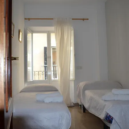 Apartment Center Perez Galdos *