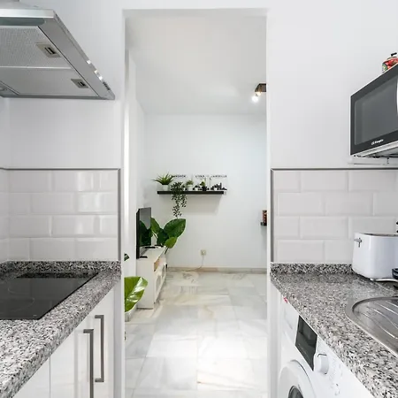 Svl - Sunny And Bright At Historical Center Apartment *