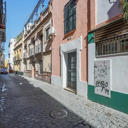 Cozy 1br Recently Renovated In Centre Apartment Seville