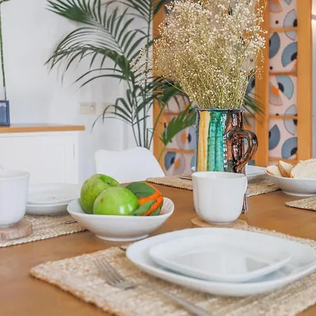 Apartment Cozy 1br Recently Renovated In Centre *