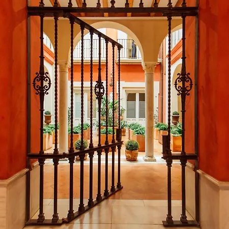 Casa Patio Del Siglo Xix *
