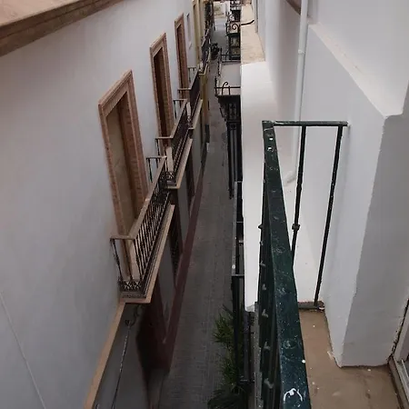 Arias 2* Sevilla