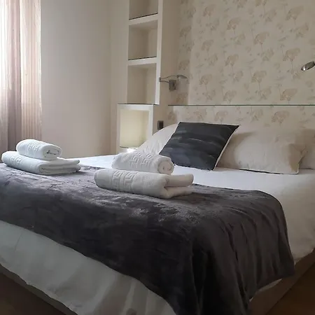Bonito Apartamento Familiar En Triana Hotel