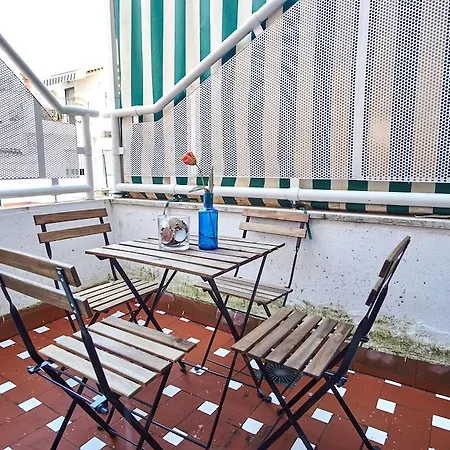 Apartment Amplio Apto En Nervion 5 Min Del Metro Seville