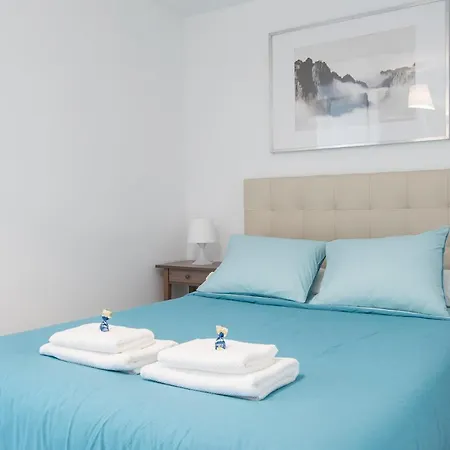 Riverside In Triana Apartment *