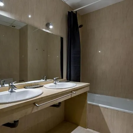 Click Viriato Terraza Apartment Seville