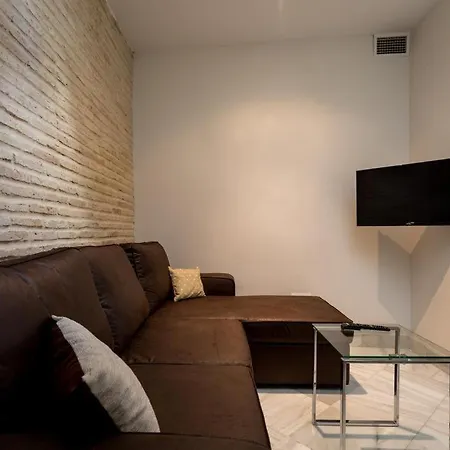 Click Viriato Terraza Apartment Seville