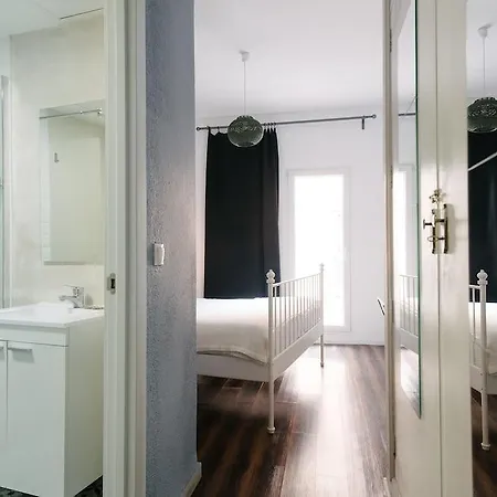 Boutike Guesthouse Гостевой дом