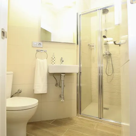 Deluxe In La Giralda Apartment *