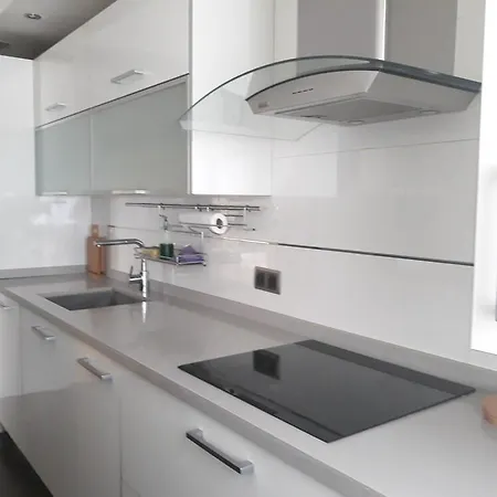 Bonito Apartamento Familiar En Triana 3*