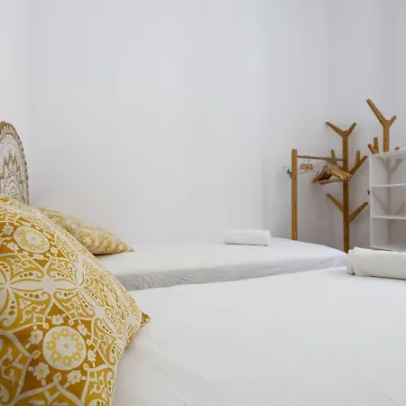 Juan Rabadan 29 Apartment *