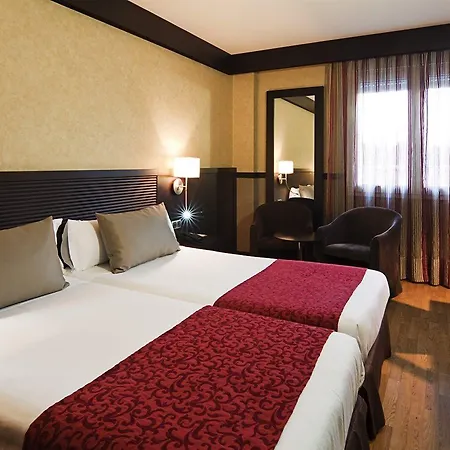 Catalonia Santa Justa 4*