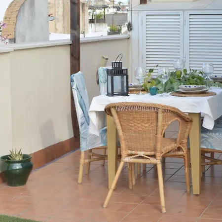 Apartment Homeyseville-amazing Penthouse Giralda Views 8 Pax, Parking Optional Seville