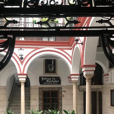 A 60 Metros De La Catedral * Seville