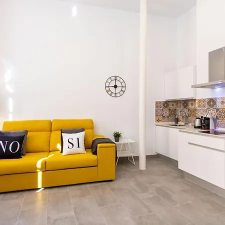 Nine O Clock San Agustin Apartment