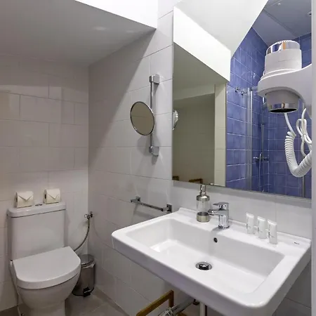 Nine O Clock San Agustin Apartment
