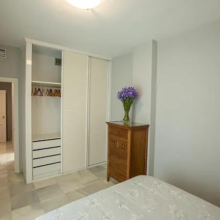 Piso Triana, *