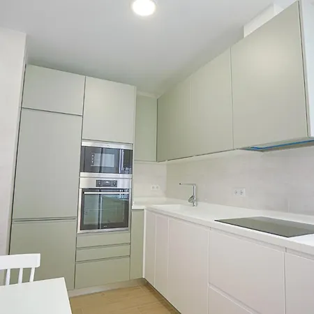 Piso Triana, Apartment *