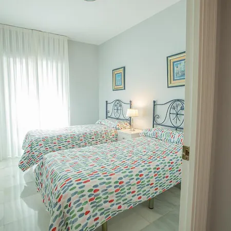 Piso Triana, Apartment *