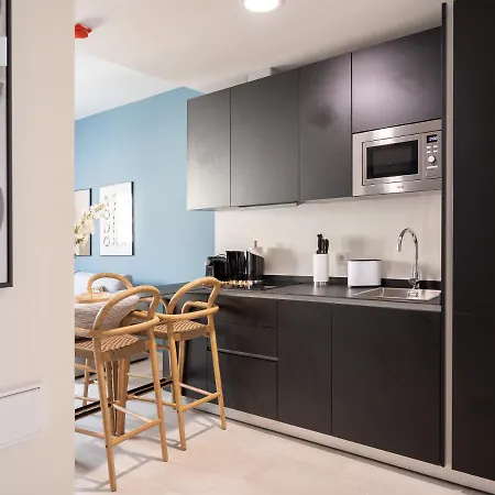 Limehome Calle Torcuato Luca De Tena - Digital Access 3*